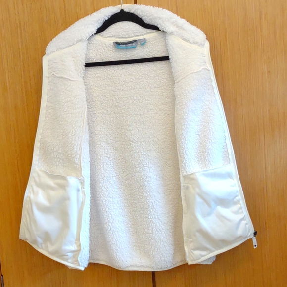 Free Country SZ XL Off White Faux Fur Vest. - Picture 5 of 10